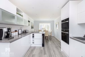 Photo 17- click for photo gallery